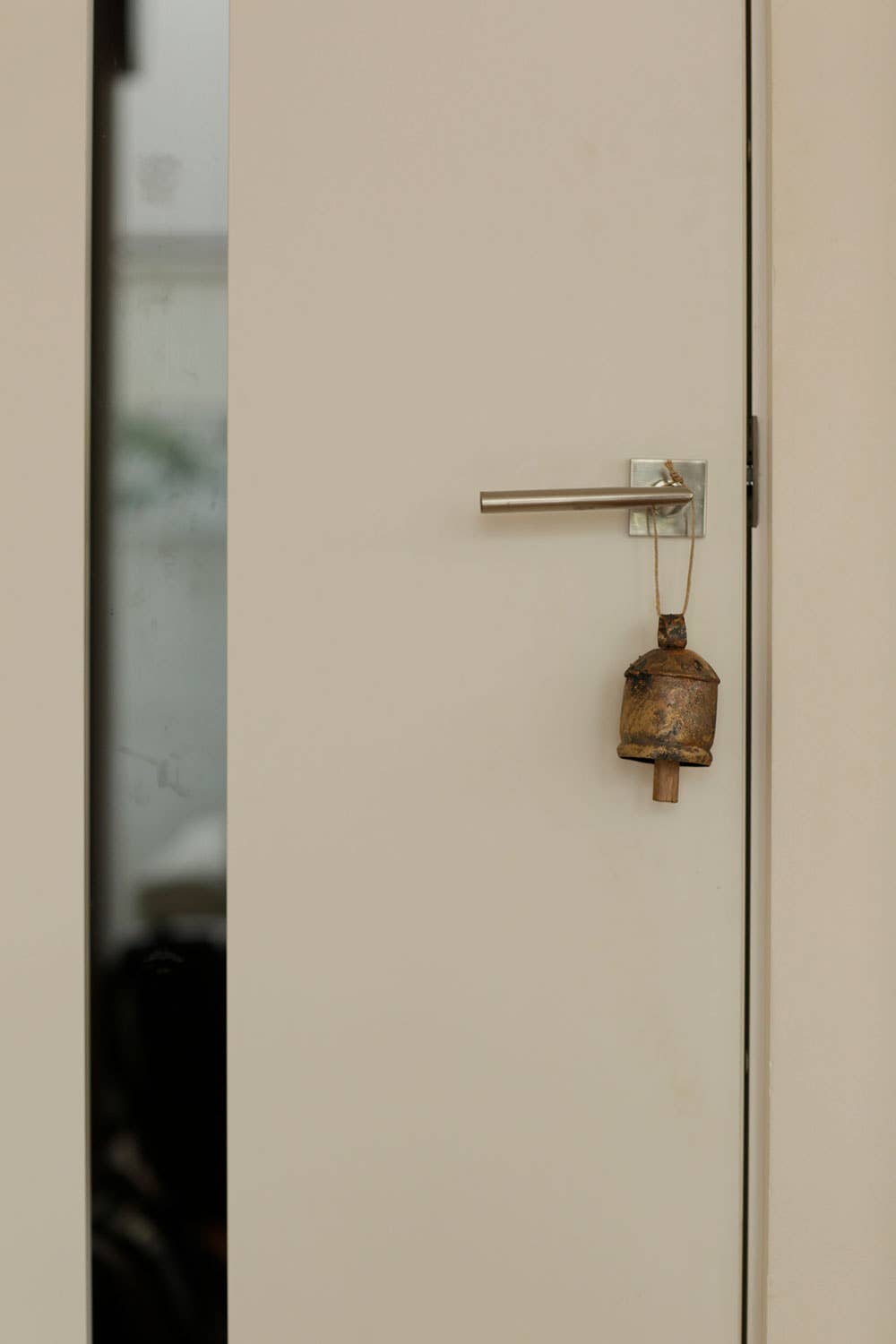 Glocke aus Eisen in atikem Look 9cm